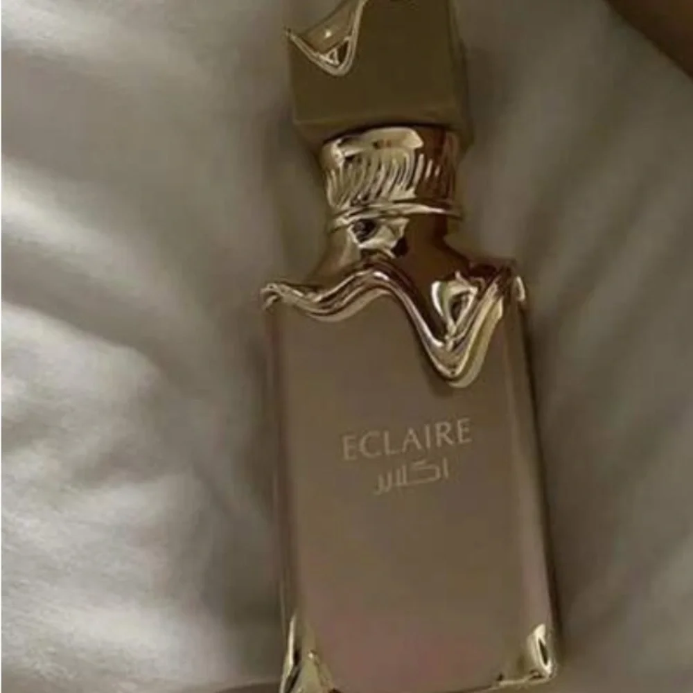 Eclaire by Lattafa Perfume - Picture 2 of 2